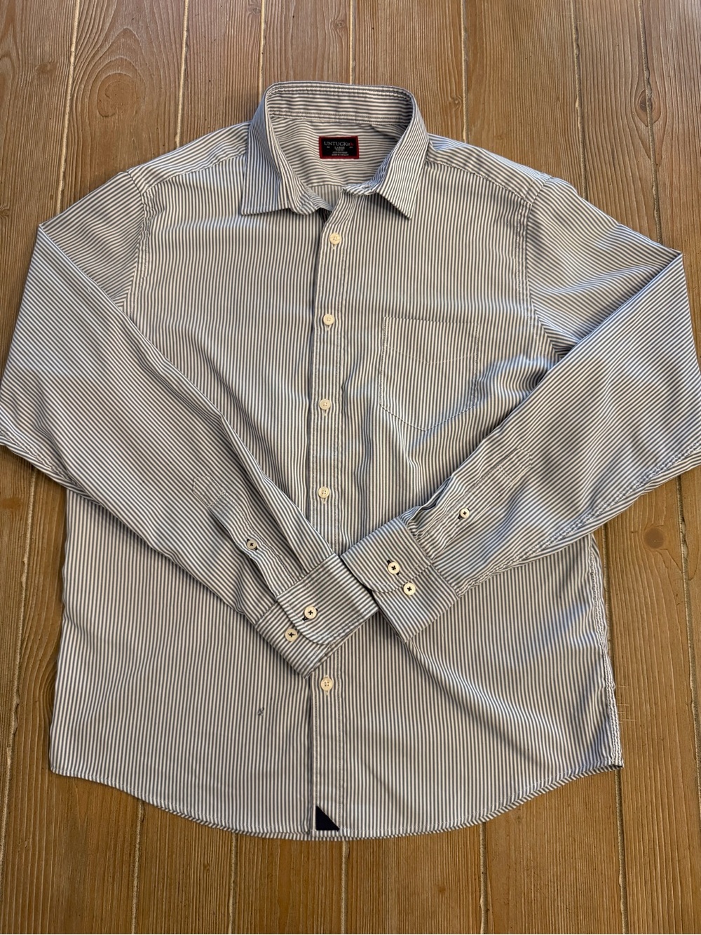 UNTUCKit Leandro Slim Fit L Gray/White Striped Long Sleeve Button-Up Shirt
